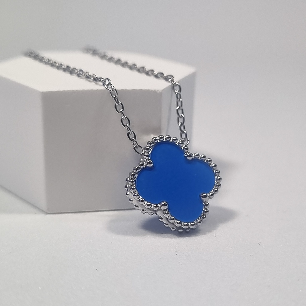 Colgante trébol azul plateado
