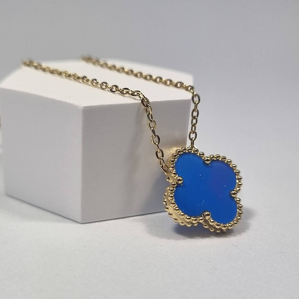 Colgante trébol azul dorado