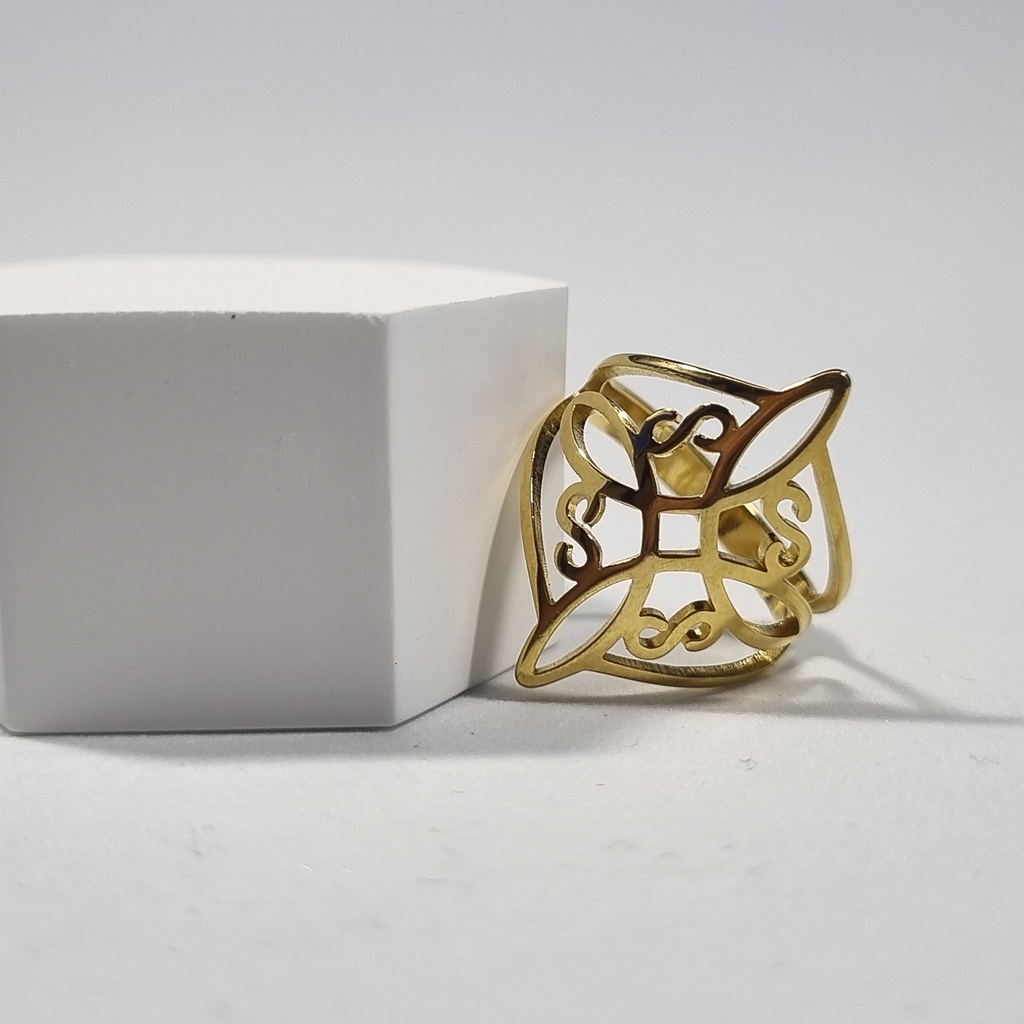 Anillo dorado nudo de bruja
