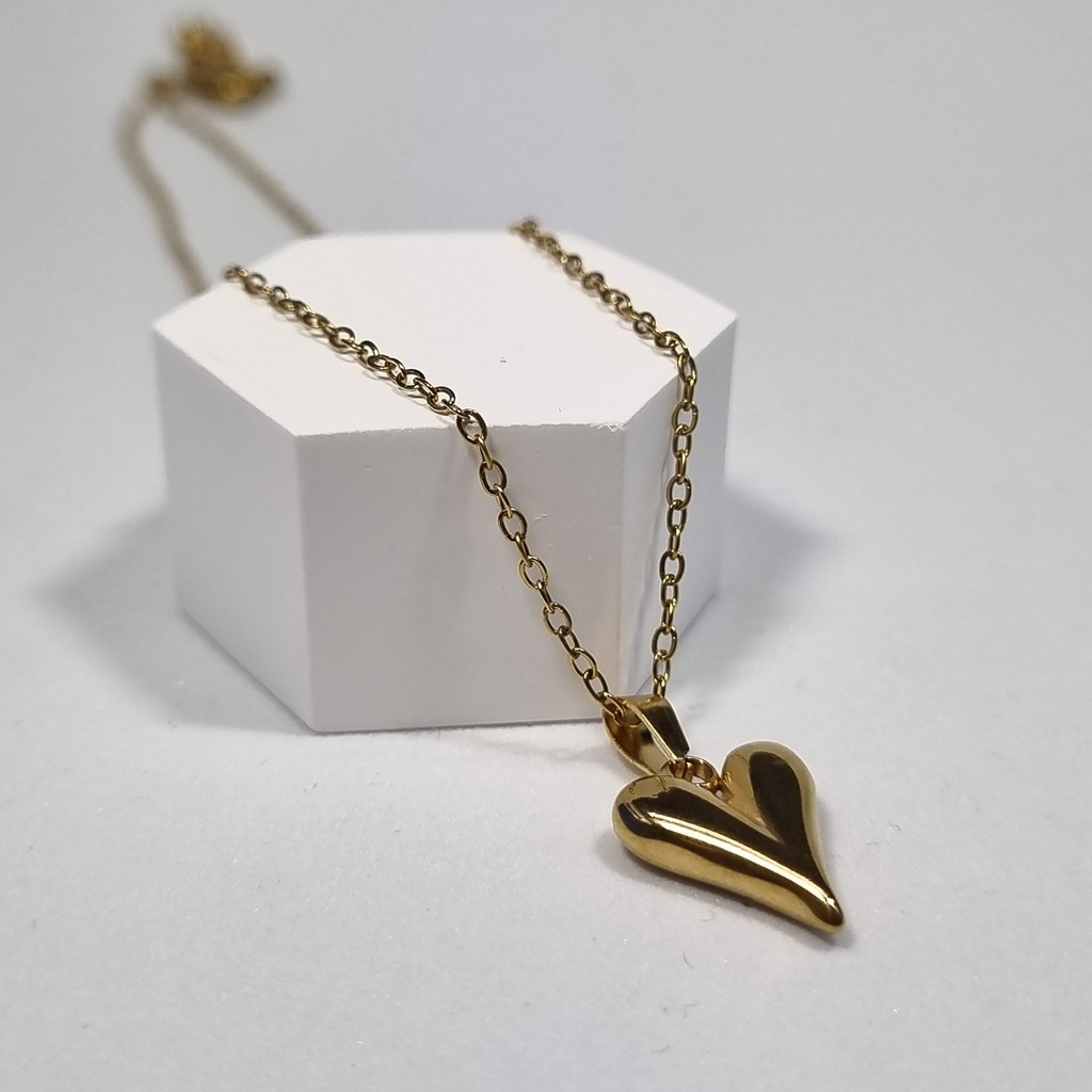 Colgante corazón dorado